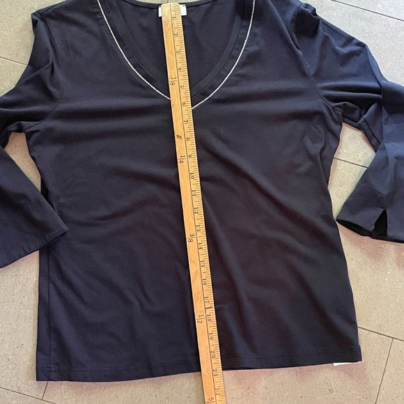 Gerry Weber Woman's Vneck jersey top with metal detail - Size 8 - Picture 4 of 13